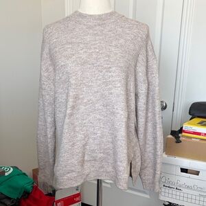 H&M mama beige split hem sweater